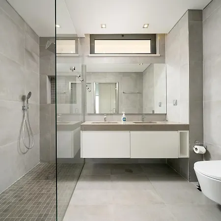 Portimao Ocean Breeze With Pool By Homing * Lagoa (Algarve)