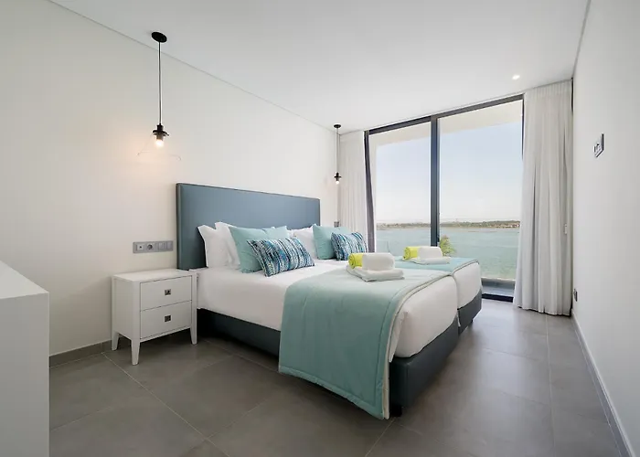 Portimao Ocean Breeze With Pool By Homing * Lagoa (Algarve)