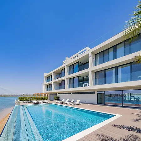 Portimao Ocean Breeze With Pool By Homing Lagoa (Algarve)