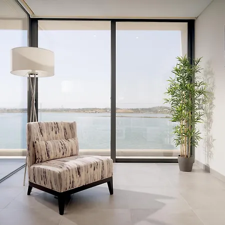 Portimao Ocean Breeze With Pool By Homing Apartment *