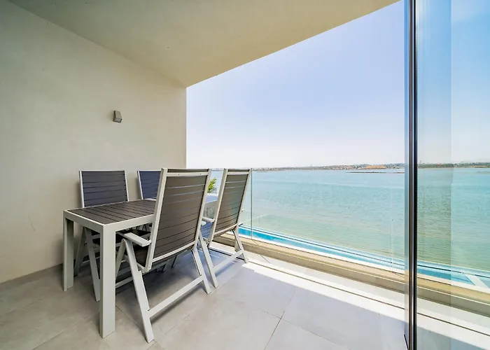 公寓 Portimao Ocean Breeze With Pool By Homing 拉戈阿