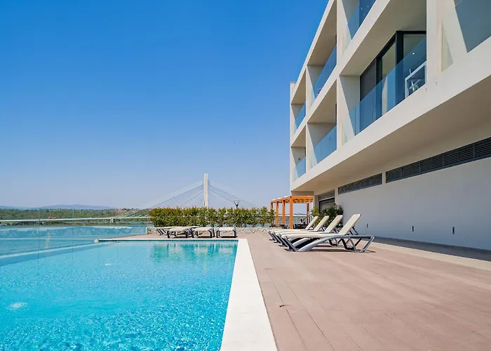 Portimao Ocean Breeze With Pool By Homing 公寓